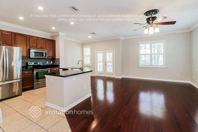 Foto del edificio - 7571 Tamarind Ave