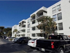 Building Photo - 2150 SW 16th Ave