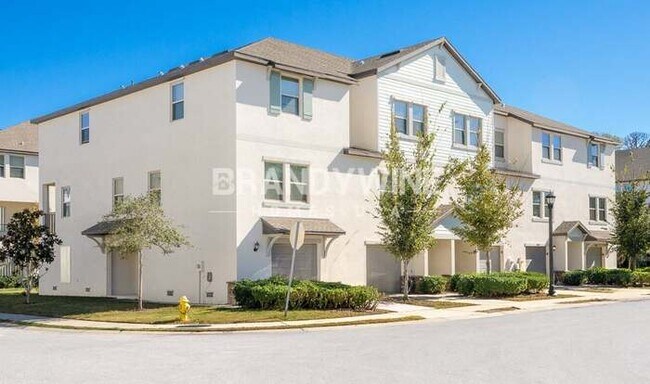 Building Photo - 5640 Marbella Dr