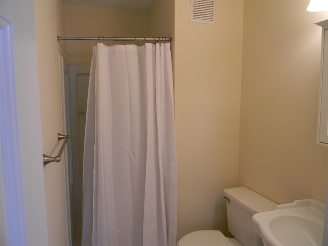 Building Photo - 35930 Haven Dr