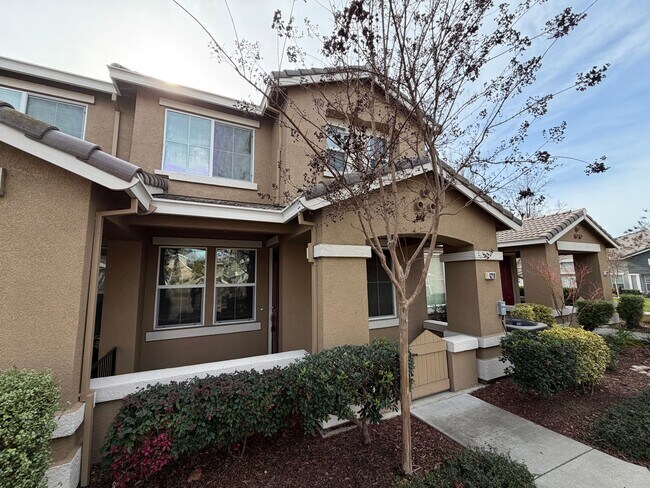 Foto del edificio - Cozy 3BD/2BA Townhouse-Style Livermore Condo!