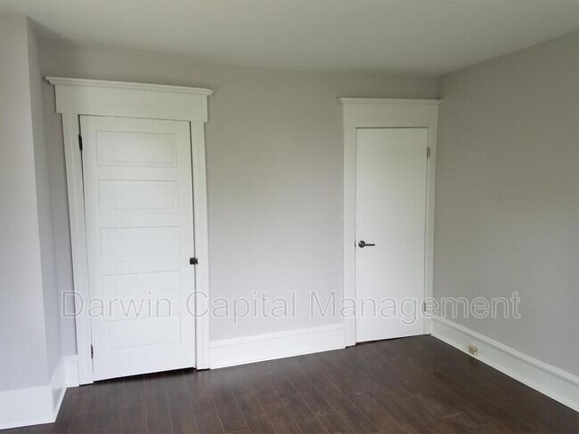 Building Photo - 165 W White Horse Pike