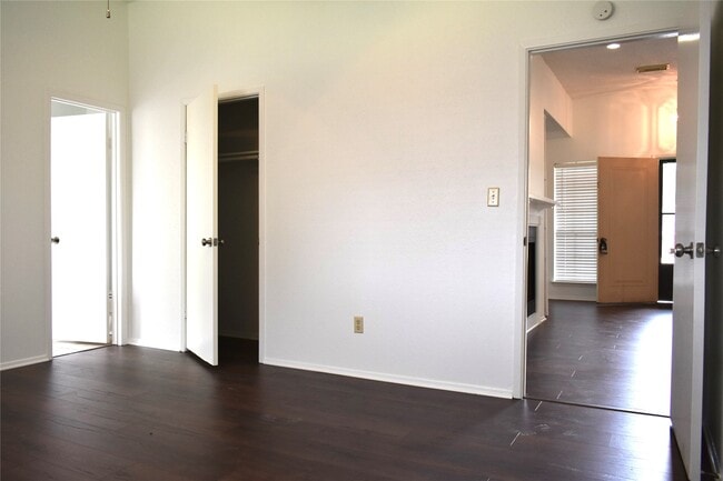 Building Photo - 16838 Markridge Dr