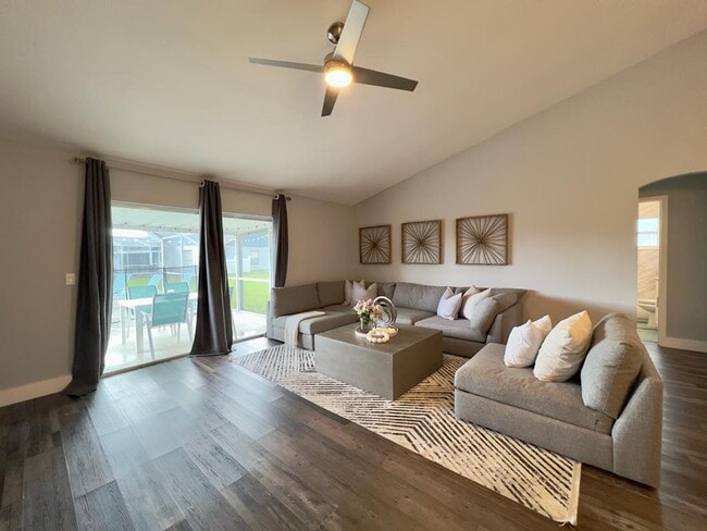 Building Photo - 7817 Indian Ridge Trl S