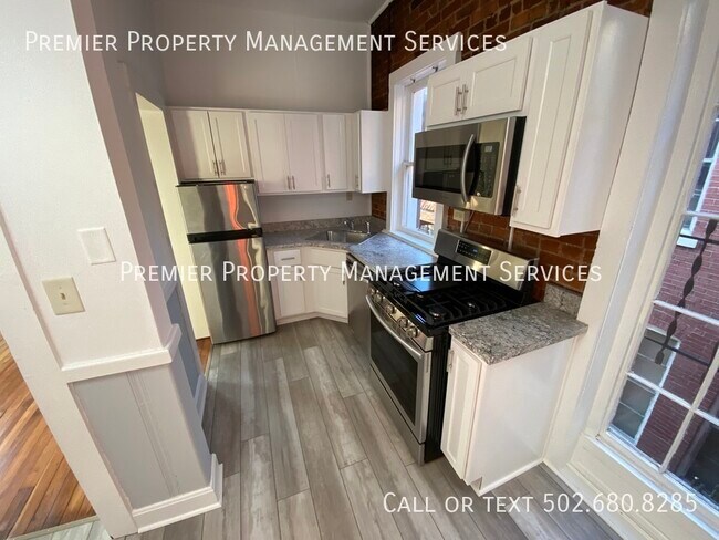 Foto del edificio - Newly renovated studio in Old Louisville!