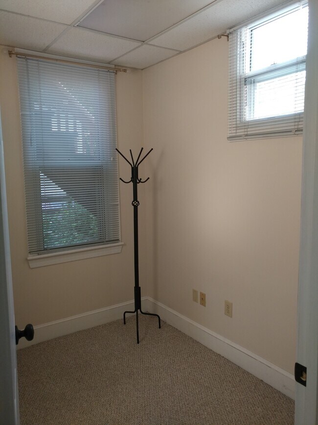 Foto del edificio - 1317 3rd St SW