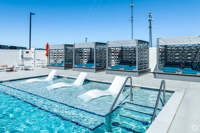 Outdoor Pool - Vanguard Villas