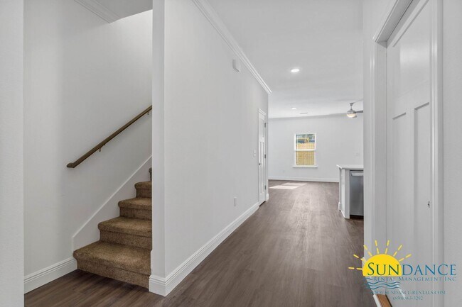 Foto del edificio - Gated Community in Niceville, 3 Bedroom Townhome!