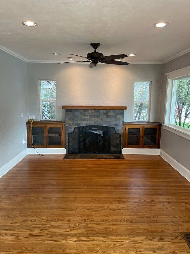 Foto del edificio - Beautiful 4-Bedroom House