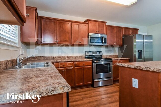 Foto del edificio - 6431 Bentbrush St