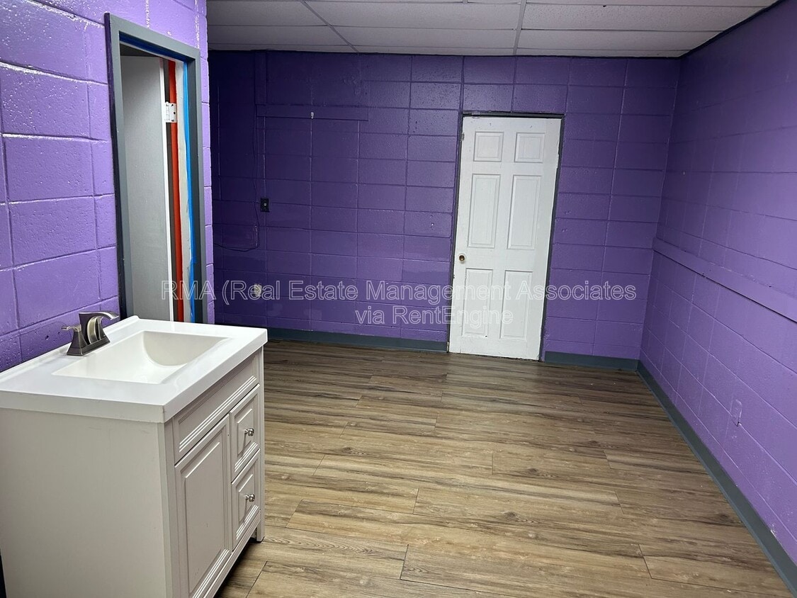 Foto del edificio - 454 W Solomon St