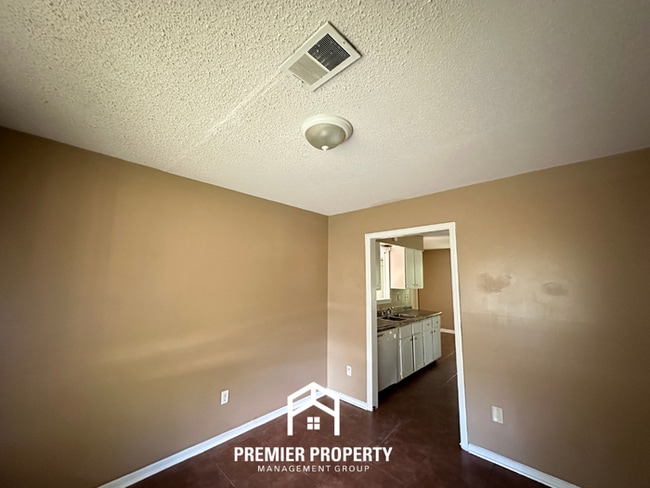 Photo - Move-In Ready 4BR Home in 38134 - Airy Living Spaces & Private Backyard