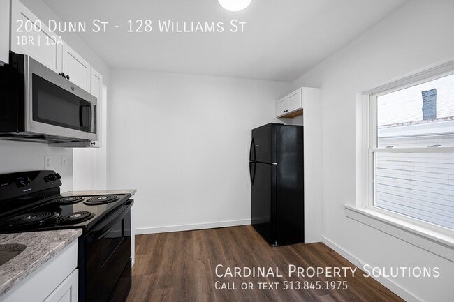 Building Photo - NEWLY RENOVATED! LEASE PENDING!