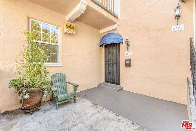 Foto del edificio - 8548 Horner St