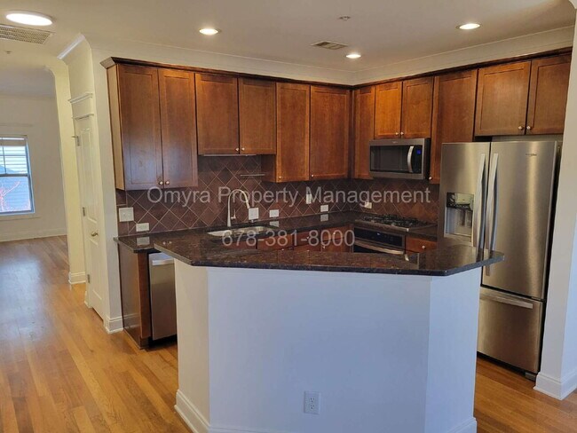 Building Photo - Stunning Townhome Overlooking Beltline at Grant Park!