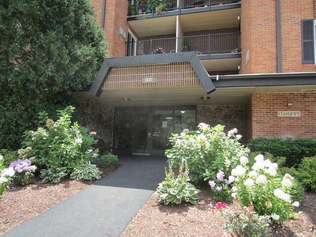 Primary Photo - 1217 Weber Dr