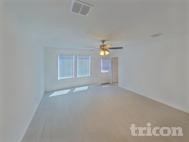 Foto del edificio - 838 Ponderosa Ln