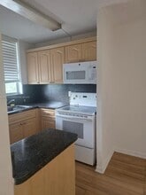 Building Photo - 1801 S Treasure Dr