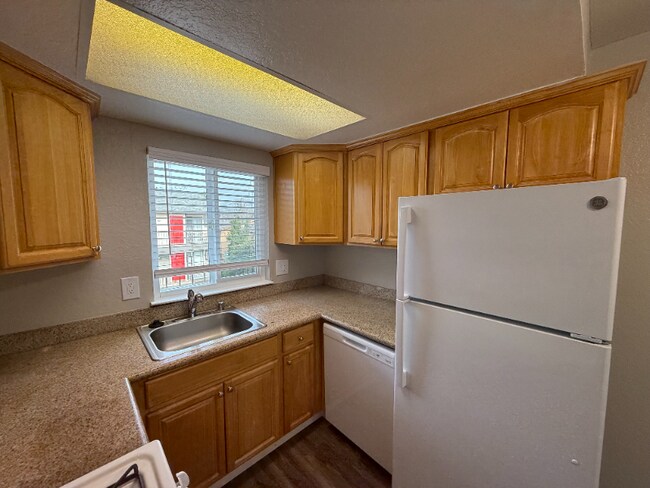 Foto del edificio - 281 Junction Ave