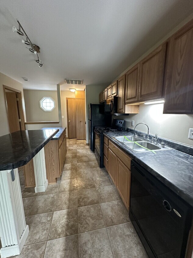 Foto principal - 1931 Dupont Dr