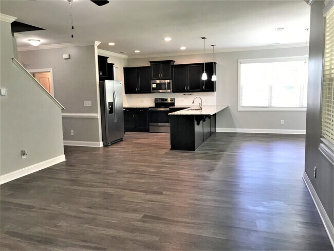 Building Photo - 115 Ravencliff Rdg