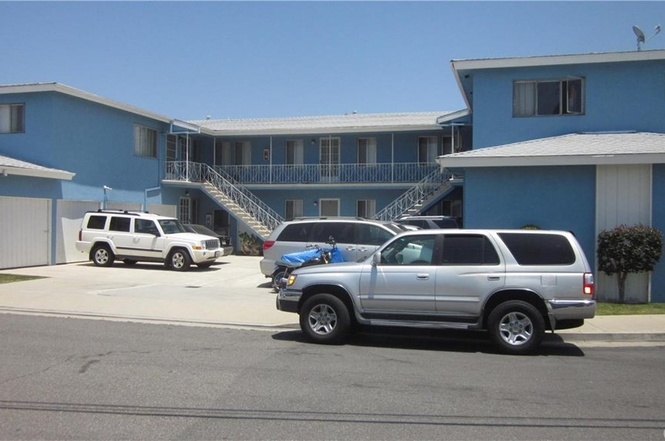 Primary Photo - 15530 Nuanu Dr