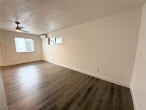 Building Photo - 2030 Sunrise Ave