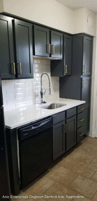 Primary Photo - 1 br, 1 bath Apartment - 1020 Sanford Ave
