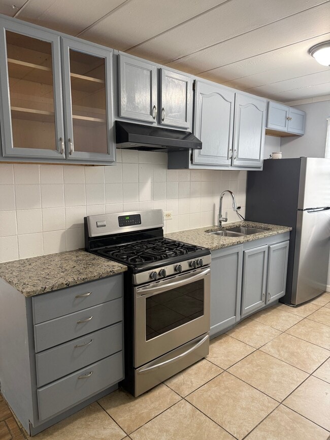 Photo - 8635 S Ingleside Ave (Chicago, IL) Apartment