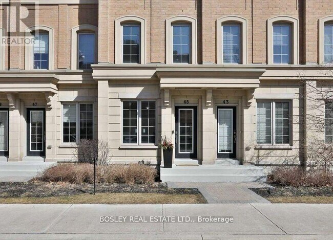 Building Photo - 45 Hargrave Ln