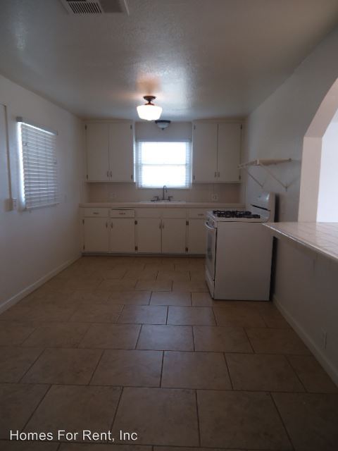 Building Photo - 17108 Avenue 288