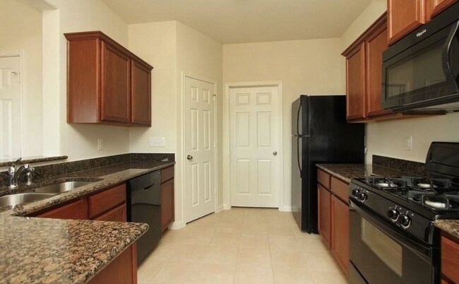 Foto del edificio - 312 Magnolia Dr