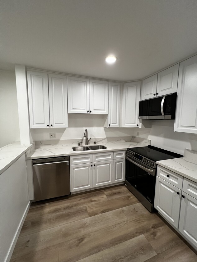 Kitchen - 20 29th Ave