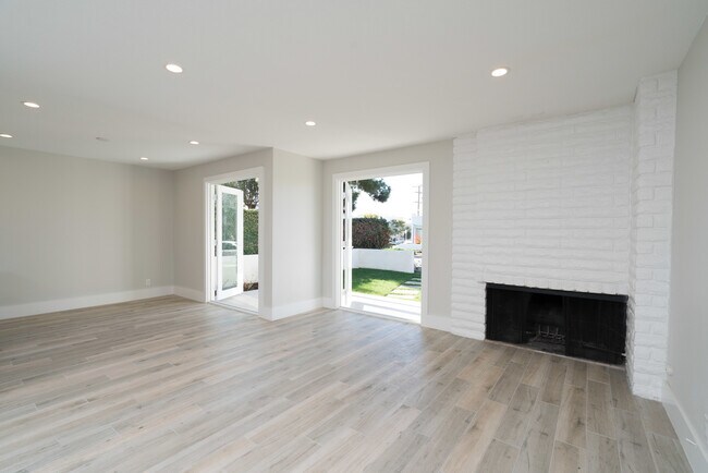 Foto del edificio - 420 Goldenrod Ave
