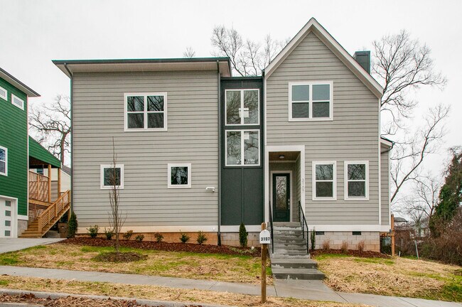Building Photo - 300 Sunrise Ave