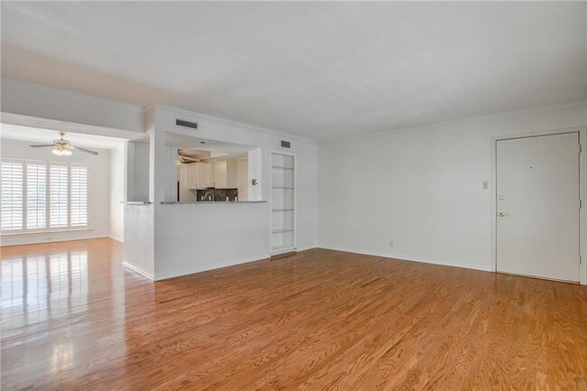 Building Photo - 11152 Valleydale Dr