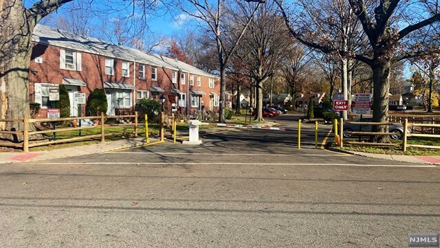 Foto del edificio - 130 Glenbrook Pkwy
