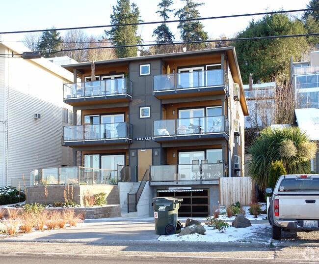 Foto del edificio - 2112 Alki Ave SW