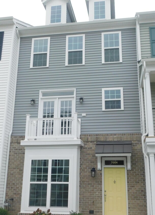 7004 Leire Ln, Chesterfield, VA 23832 Townhome Rentals in