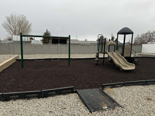 Building Photo - Brand New Townhome! Half off First Month Move in Special!