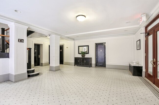 Foto del edificio - 38 Livingston St
