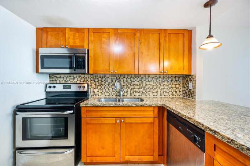 0000 Three Islands Boulevard Unit 90538411A, HALNDLE BCH, FL 33009