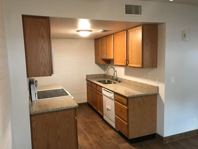 Foto del edificio - 2 bed 1.5 townhouse Scottsdale