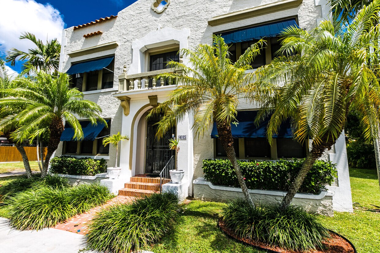 Foto principal - 4015 SW 16th Ter