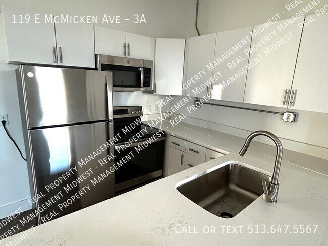 Building Photo - 119 E McMicken Ave
