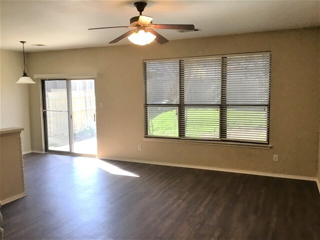 Building Photo - 6041 Bronze River Road