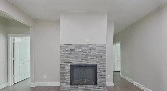 Foto del edificio - Move-In Ready 4-Bedroom Home with Timeless Appeal