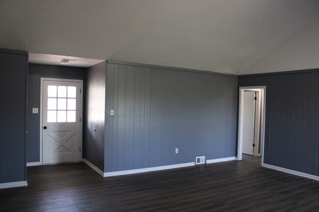 Foto del edificio - 3374 Brownbark Dr