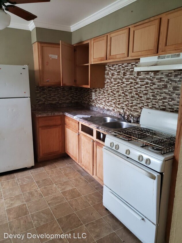 Building Photo - 2 br, 1 bath House - 1248 Cove Ln.
