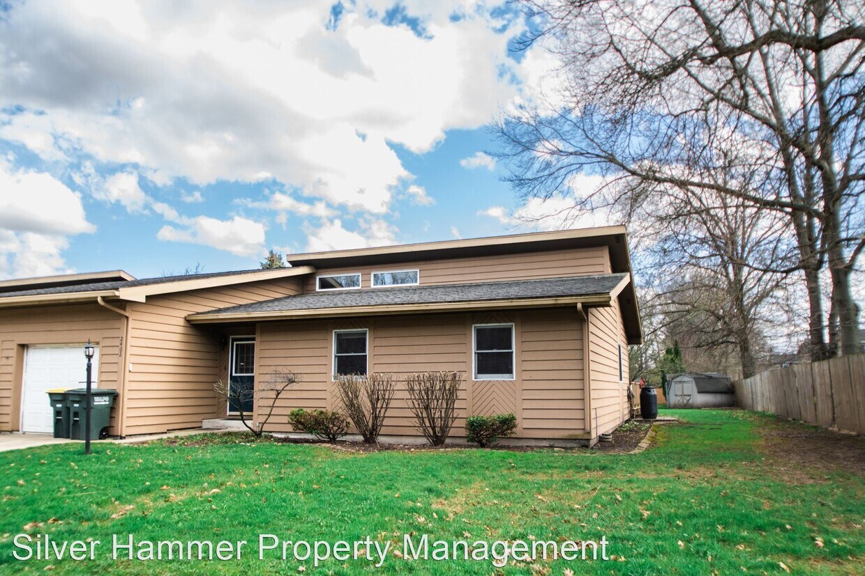 Primary Photo - 3 br, 1.5 bath House - 2402 Glendale Blvd